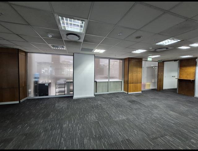 457M² OFFICE TO LET IN SANDTON CENTRAL